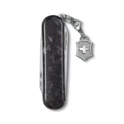 Couteau Suisse Victorinox Classic SD Brilliant Carbon -Couteaux Multifonctionnels Magasin couteau suisse victorinox classic sd brilliant carbon 2