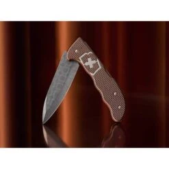 Couteau Victorinox Hunter Pro Alox Damas Édition Limitée 2020 -Couteaux Multifonctionnels Magasin couteau victorinox hunter pro alox damas edition limitee 2020 1